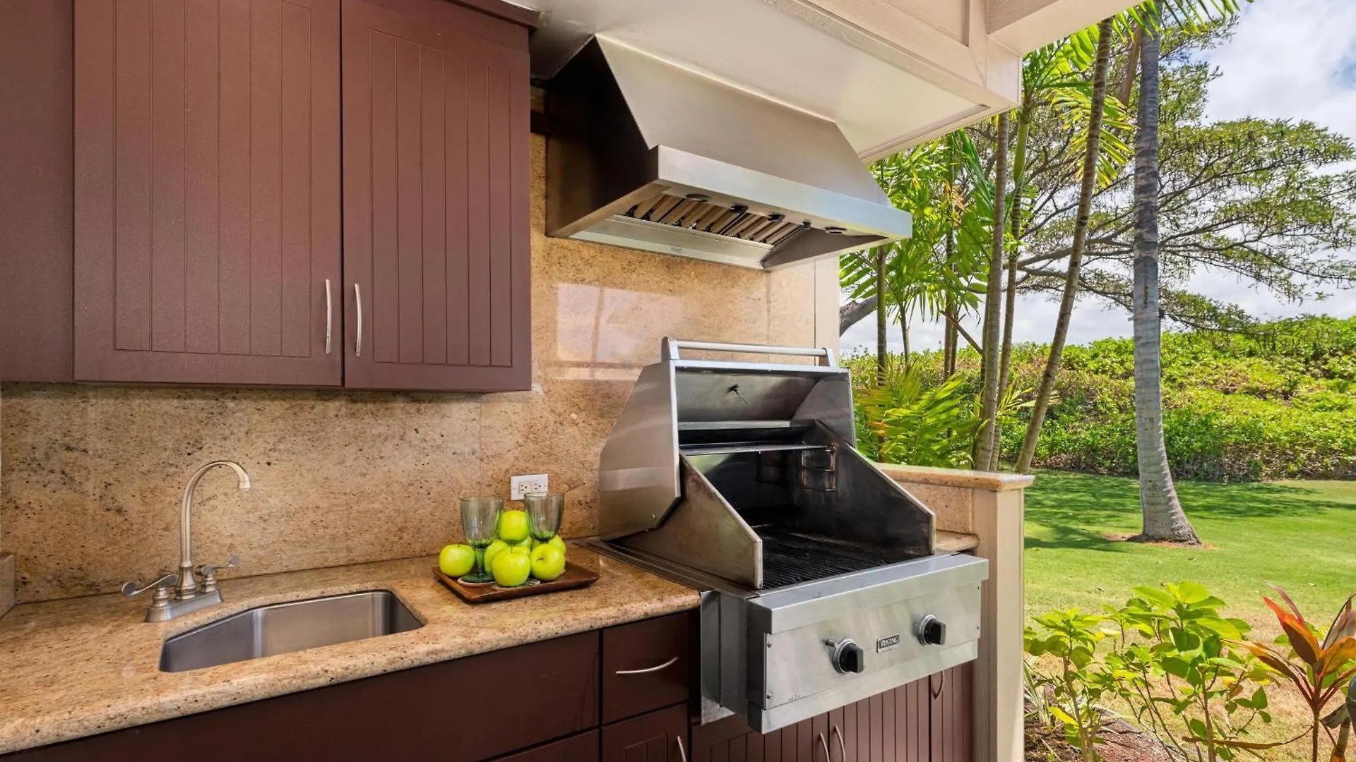 Contacten van A2 Waikoloa Beach Villas